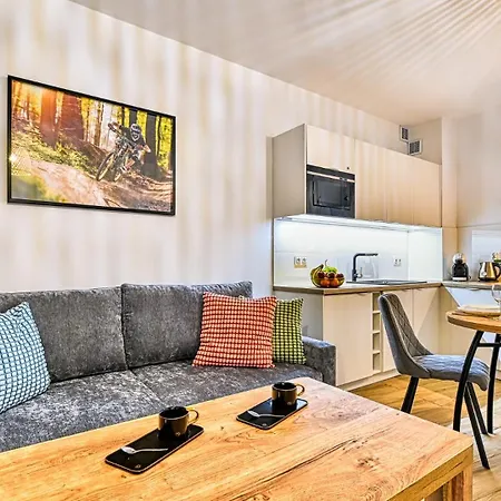 Z Prywatnym Jacuzzi Przy Deptaku By Royal Aparts Mountain Lejlighed Świeradów-Zdrój