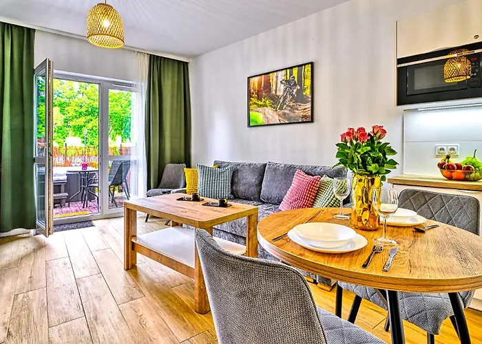 Z Prywatnym Jacuzzi Przy Deptaku By Royal Aparts Mountain *