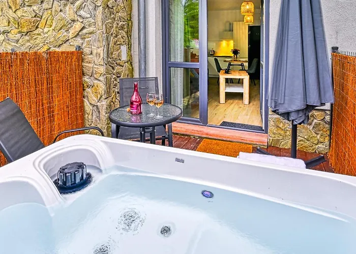 Lejlighed Z Prywatnym Jacuzzi Przy Deptaku By Royal Aparts Mountain