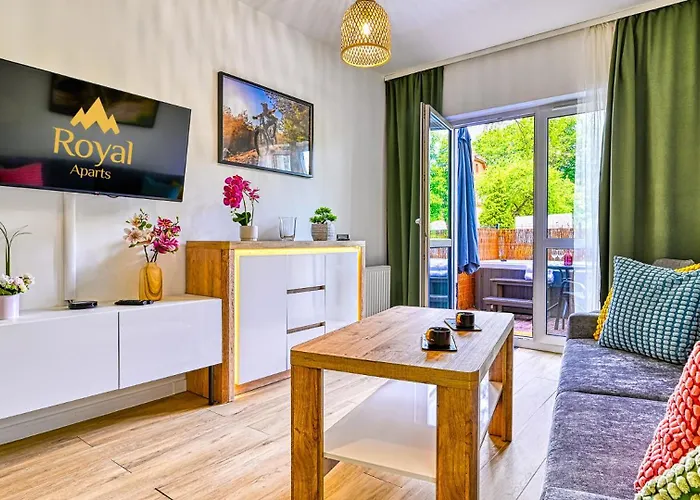 Z Prywatnym Jacuzzi Przy Deptaku By Royal Aparts Mountain